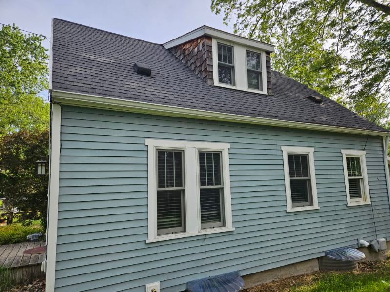 All Photos for On The Spot Lawn Maintenance & Pressure Washing in Jackson, MI