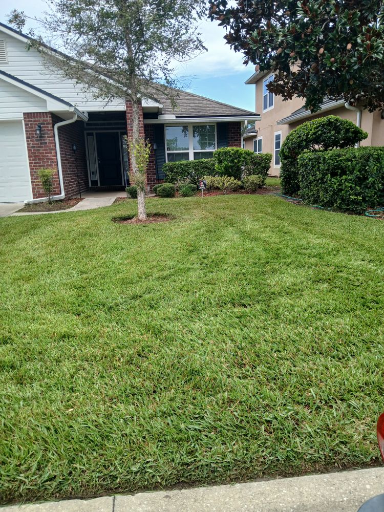 All Photos for Tugger and Son's Lawn Care Services in Jacksonville, FL