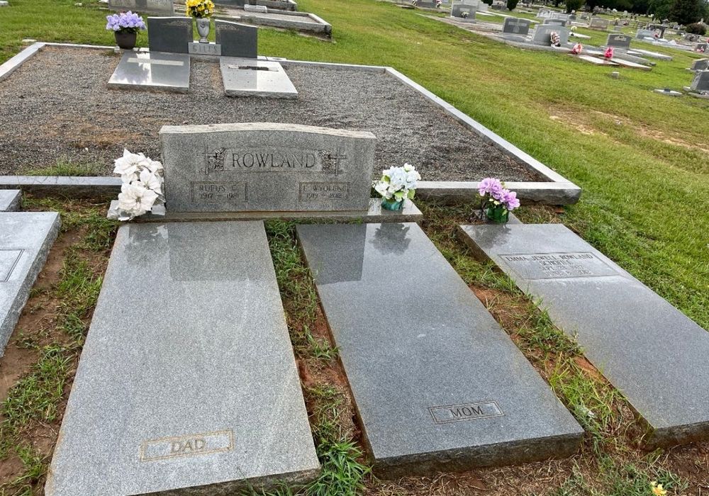 Our soft washing service safely removes algae, mold, mildew, and dirt from delicate exterior surfaces using low-pressure water and specialized cleaners, restoring your home’s beauty without the risk of damage. for High Quality H2O Pressure Washing in Fort Valley, GA