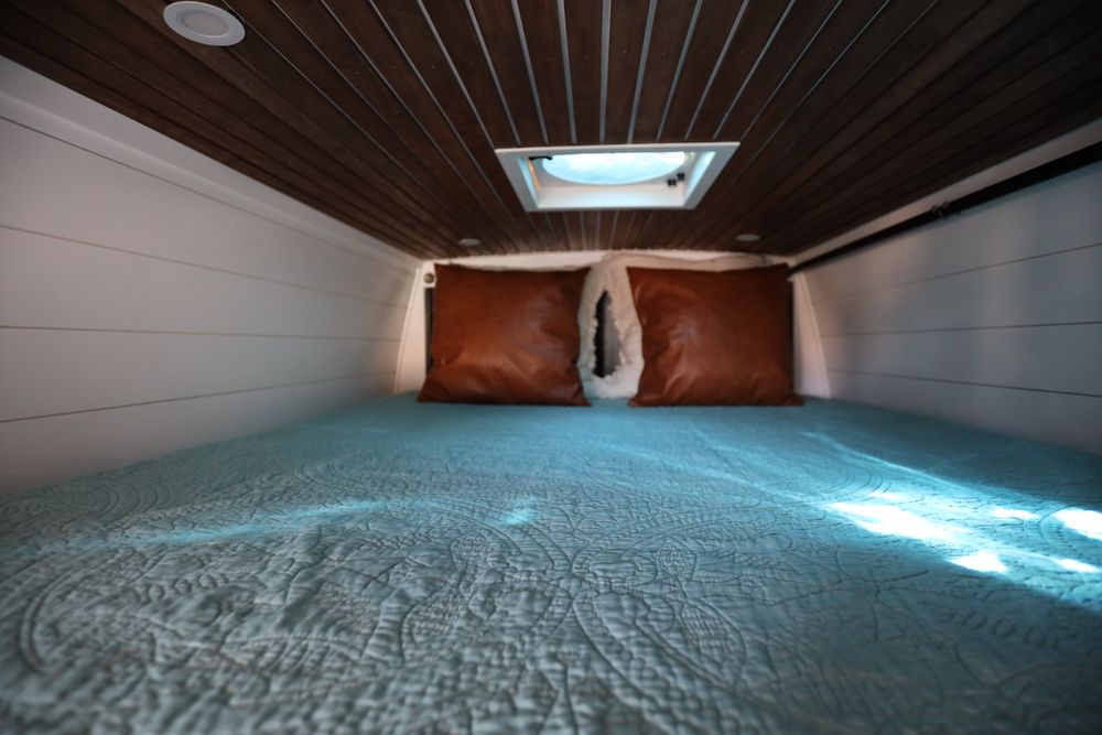 2021 Sprinter Van for Mauka to Makai RV Renovations in Los Angeles, CA