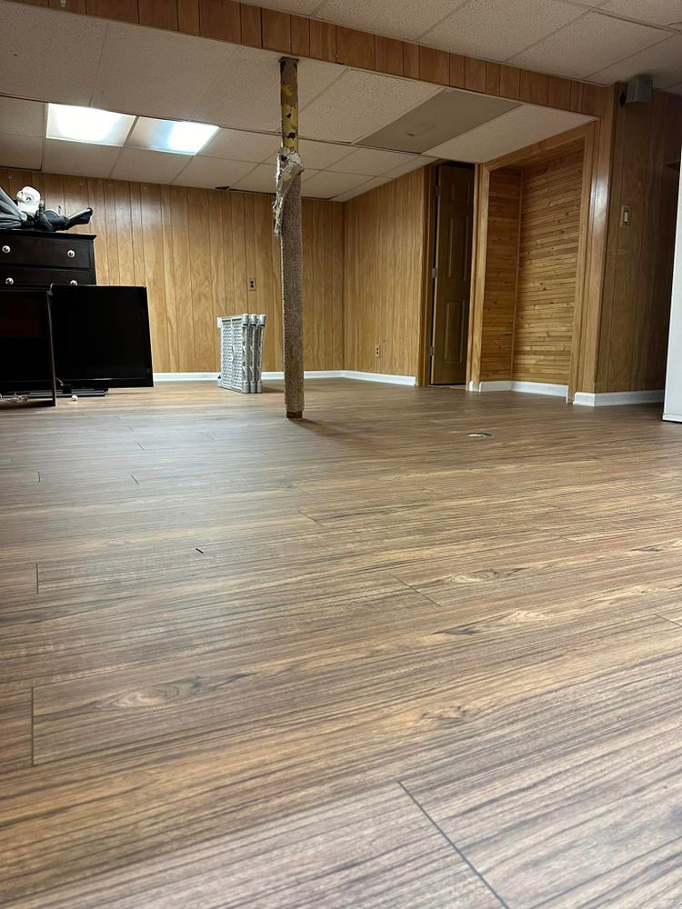 Flooring for Reyna’s Flooring & Trim Carpentry  in Allen PArk, MI