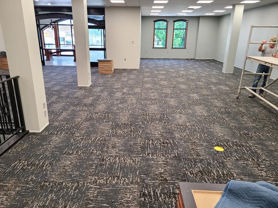 Transform your home with our expert carpet installation and repair services. Our skilled professionals ensure flawless fittings and efficient repairs, enhancing both comfort and style while extending the life of your carpets. for Smart Flooring in Sunrise Beach, MO