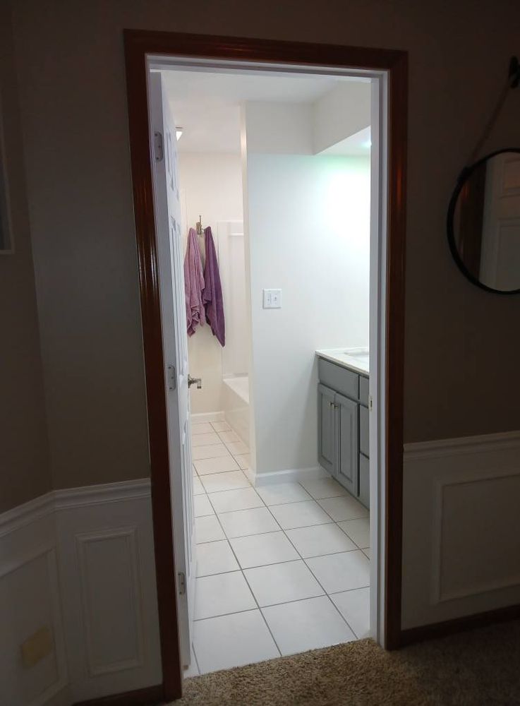 west Frankfort Master and Full Bath Renovations for Dead Tree General Contracting in Carbondale, Illinois