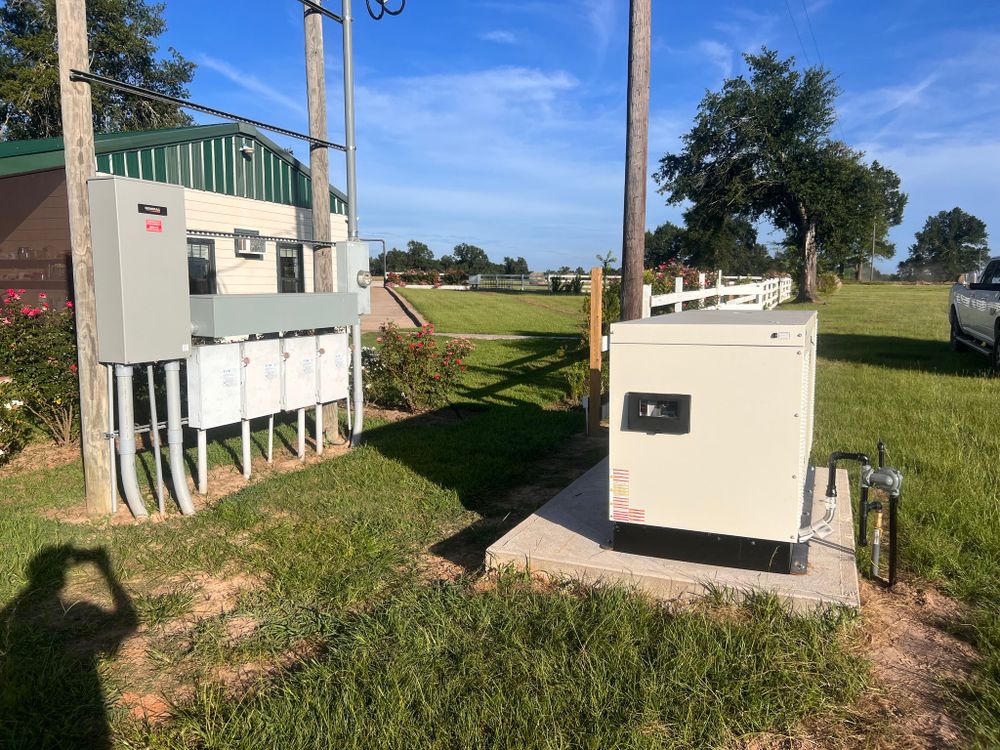 Electrician for Smith Electric in Oakwood, TX