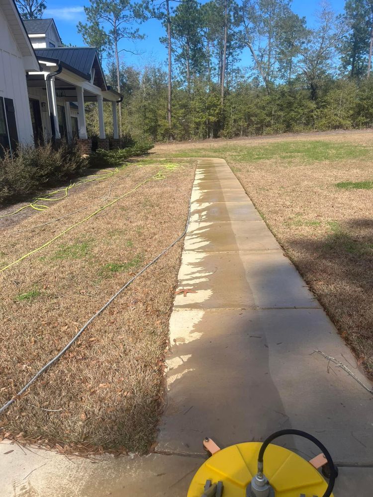 All Photos for All-Star Lawn Care & Soft Washing in Mobile, AL