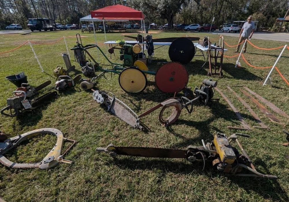 All Photos for Regal Tree Service and Stump Grinding in Wauchula, FL