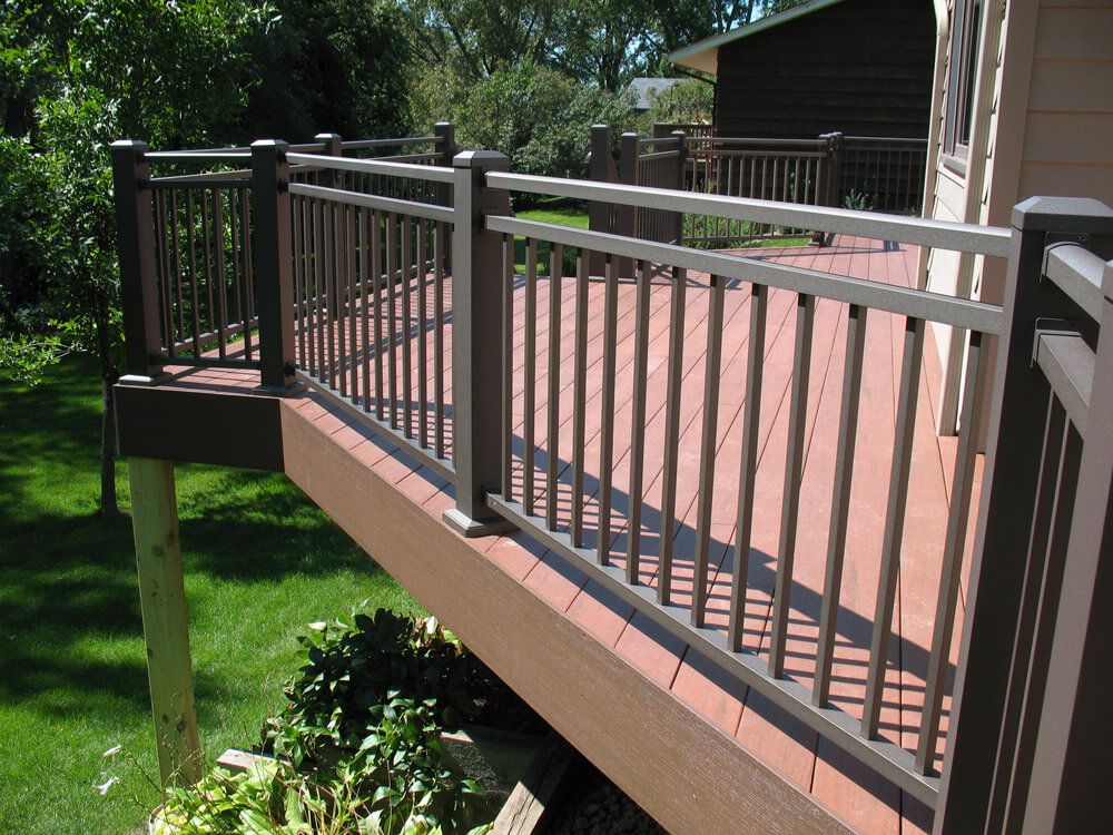 Aluminum Railing for R&R Home Services (RR Affordable Deck Builders) in Schaumburg, IL