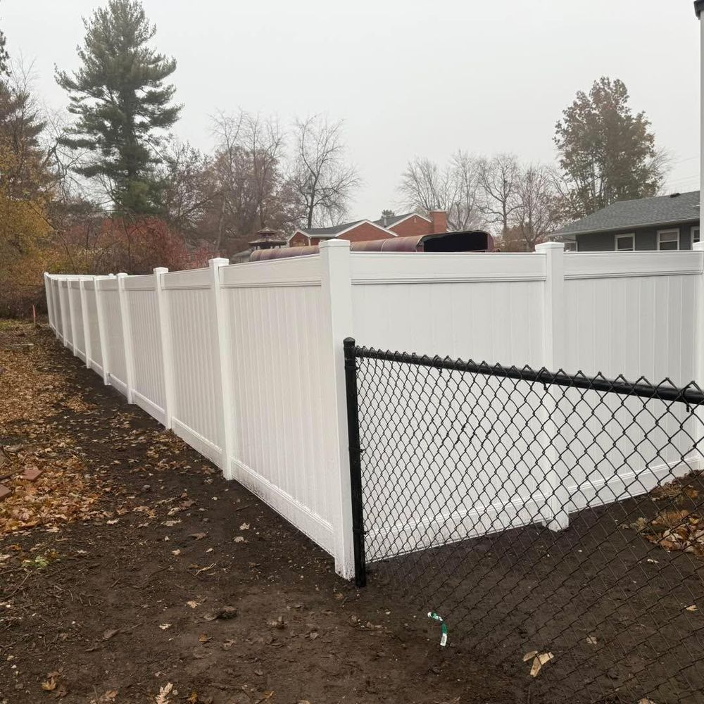Fence Installation for Illinois Fence & Outdoors in Kewanee, IL