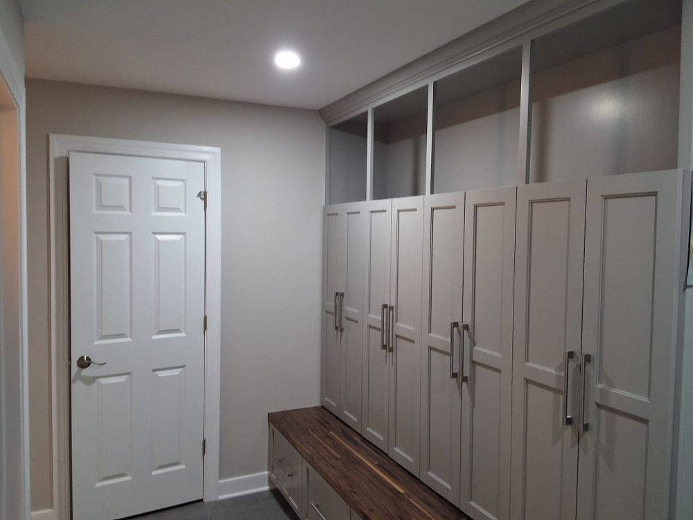 Kitchen & Cabinet Refinishing for Color Coats Painting in Chesterfield, VA
