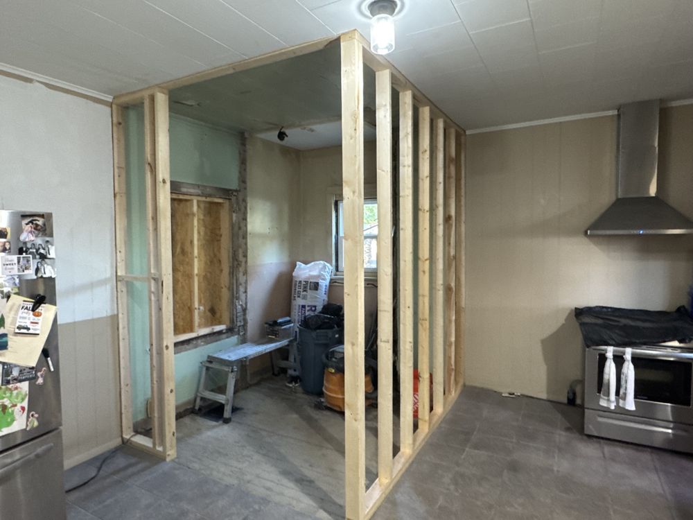 Steeleville bath for Dead Tree General Contracting in Carbondale, Illinois