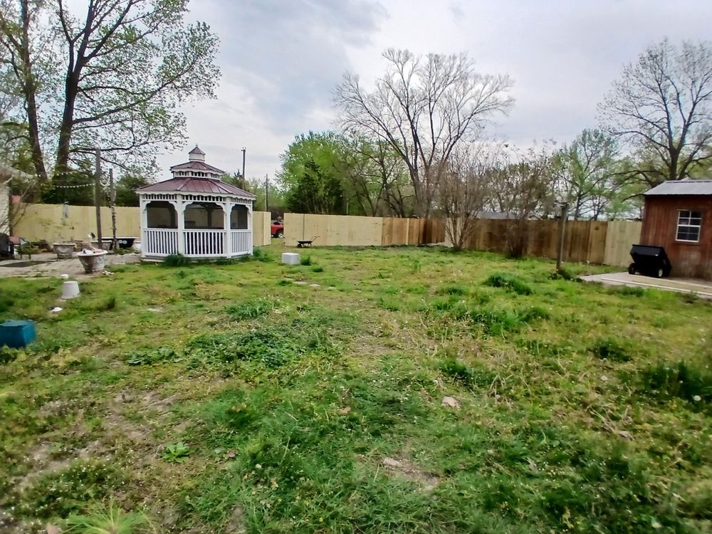 Reversed Picket Fence for Dead Tree General Contracting in Carbondale, Illinois