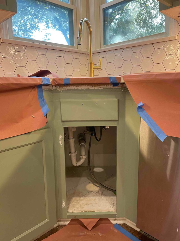 Water & Plumbing for AAA Home Services Chimney & Dryer Vent Cleaning, Aaron's Plumbing in San Antonio, TX