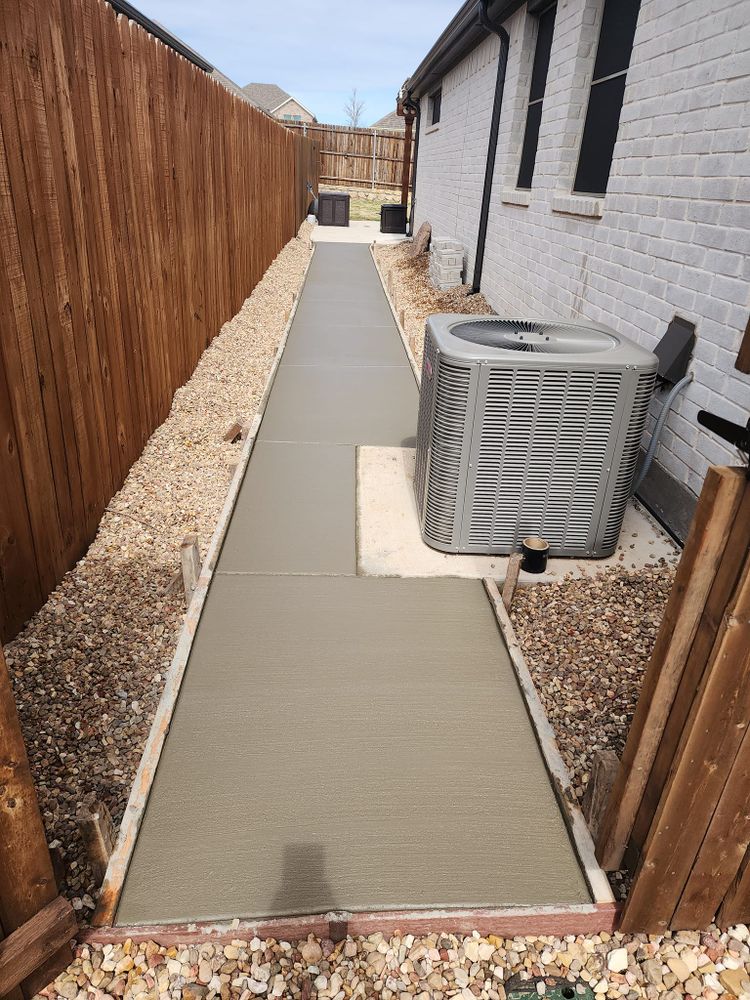 Enhance your home's curb appeal with our expert sidewalk installation service, providing durable and aesthetically pleasing concrete pathways designed to complement any residential landscape while ensuring safety and longevity. for JDS CreteWork in Quinlan, TX
