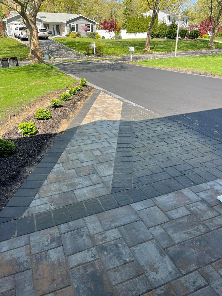 Paving for TJ & M Home Improvement  in Westbury, NY