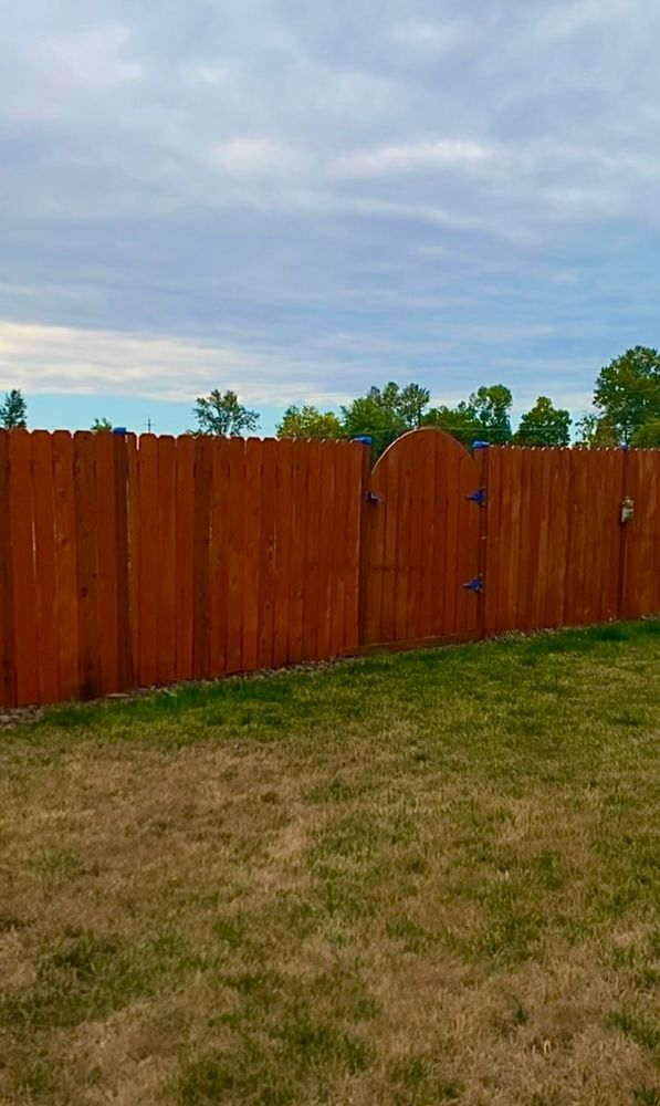 Fence gallery for Willamette Landscaping & Tree Services in Albany, OR