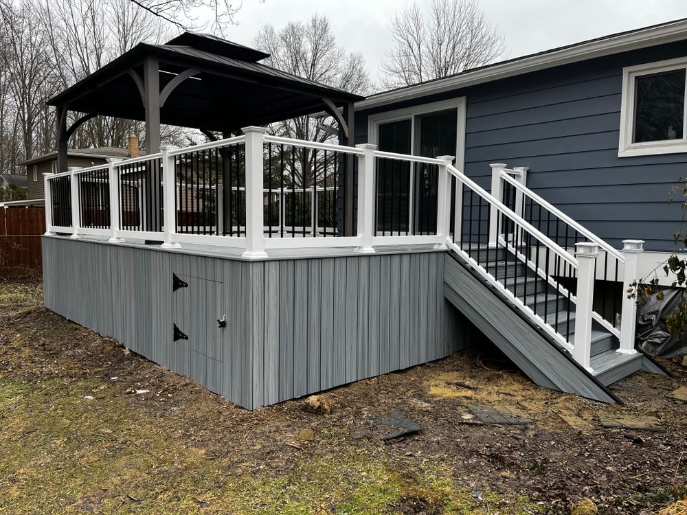 All Photos for Castle Fence & Deck LLC in Avon Lake, OH