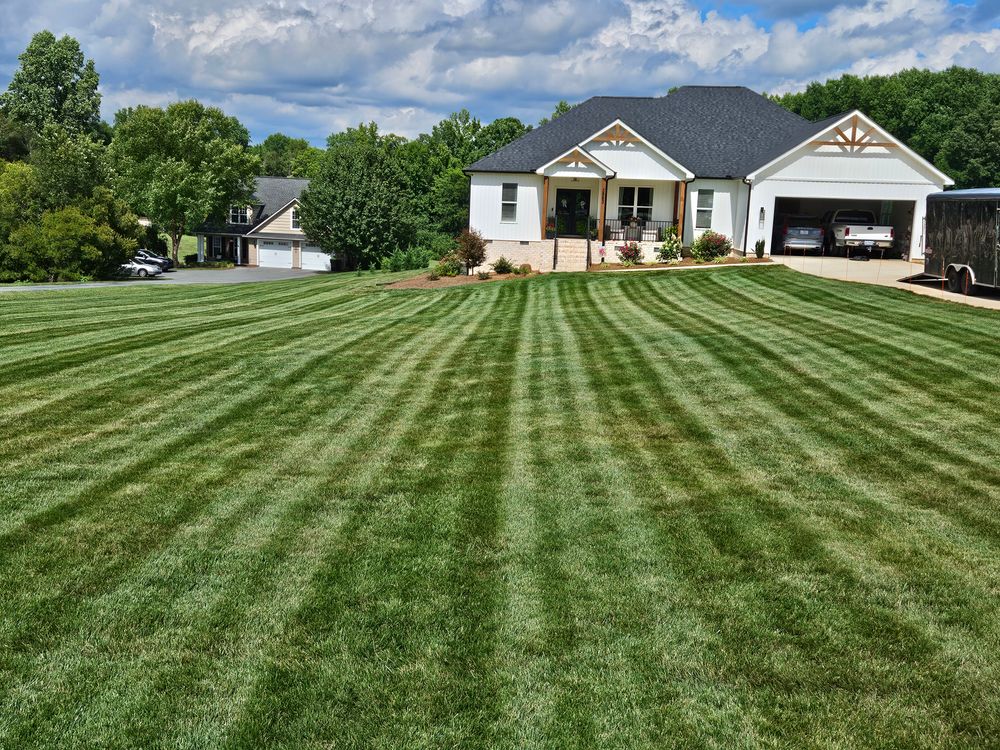 All Photos for Gallimore’s Lawn Care in Thomasville, NC