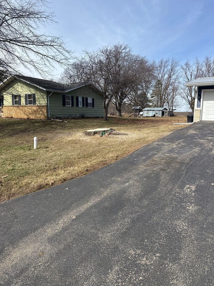 All Photos for Fransen's Tree Service  in Freeport, IL