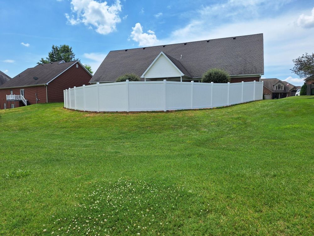 All Photos for Apex Fence in Henderson, KY