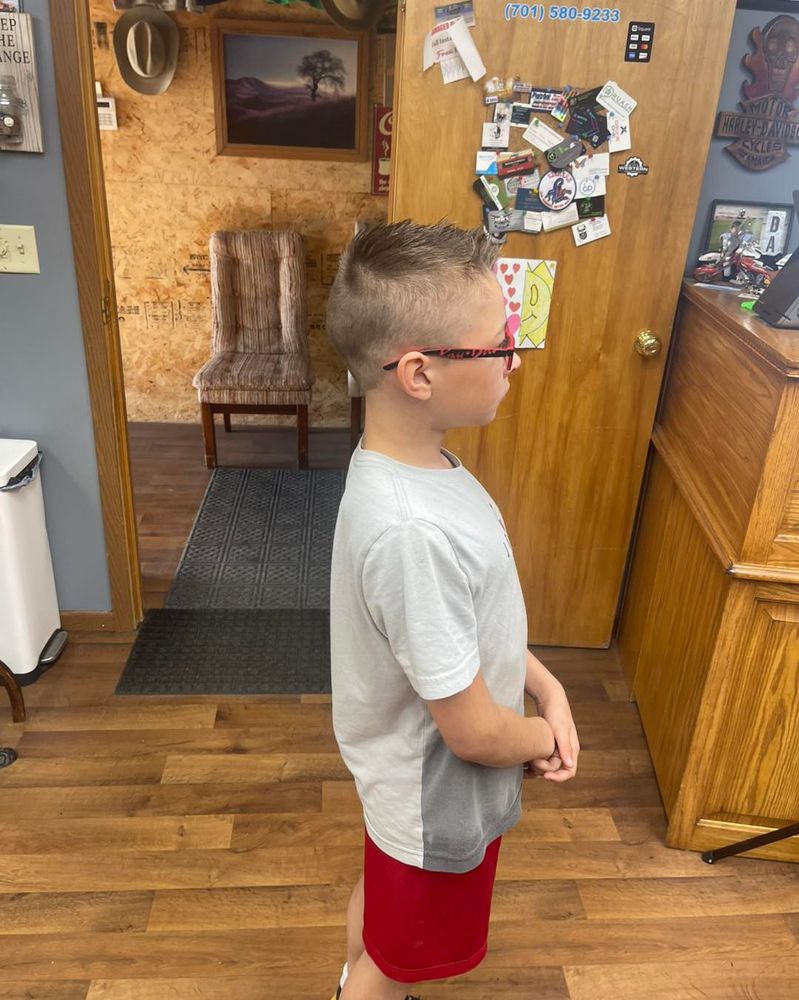 All Photos for LGND CUTS in Williston, ND