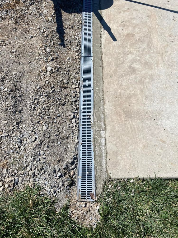 Enhance your home's landscape with our expert drainage system install and repair service. Ensure water flows properly while protecting your yard's beauty. We also specialize in seamless fence repair for lasting durability. for Real Deal Lawn Care in Goodlettsville, TN