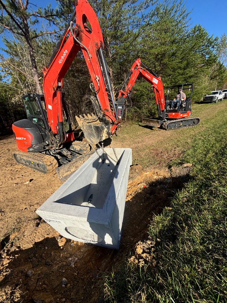 TD Dirtworks team in Tracy City, TN - people or person