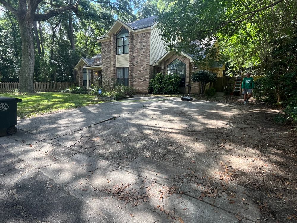 Lawn Maintenance for All-Star Lawn Care & Soft Washing in Mobile, AL