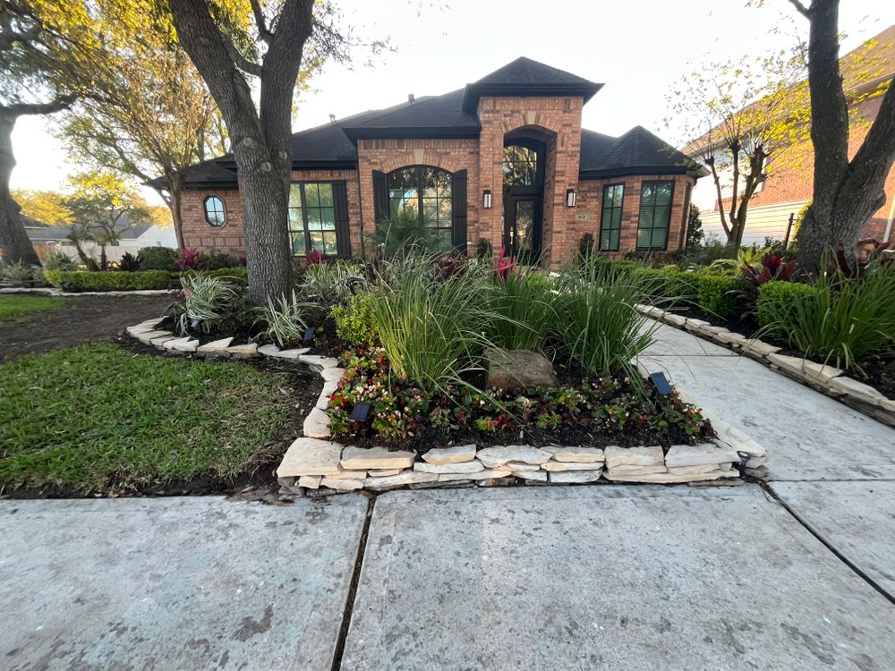 All Photos for Garza Lawncare & Tree Service in Pearland, TX