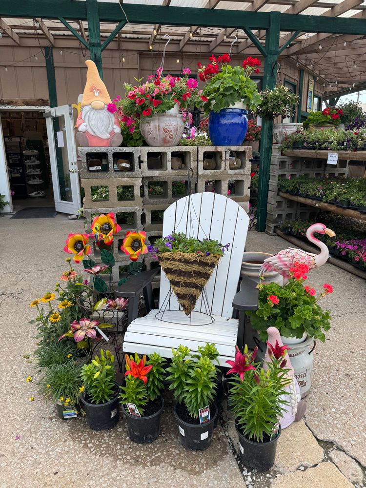 All Photos for Mayfield Landscaping in Staunton, IL