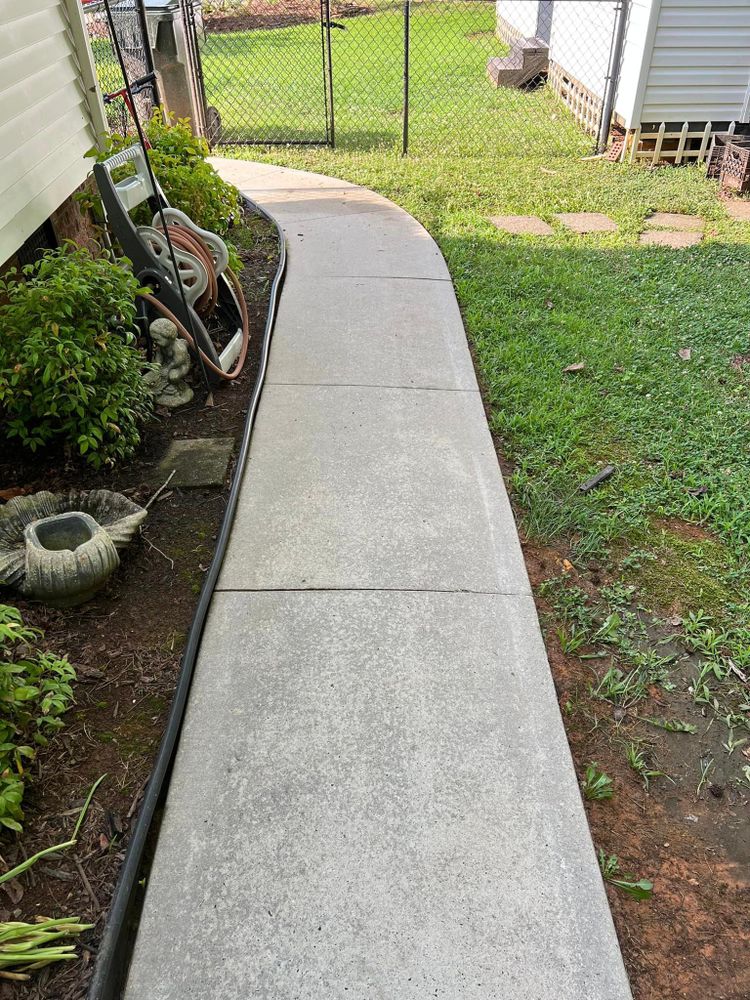 Pressure Washing for Red Clay Landscapers in Sophia, NC