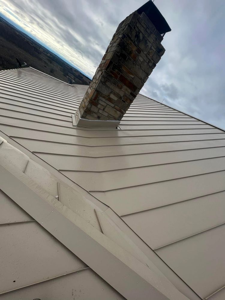 Metal roofs  for Barcenas Roofing & Remodeling in San Saba, TX