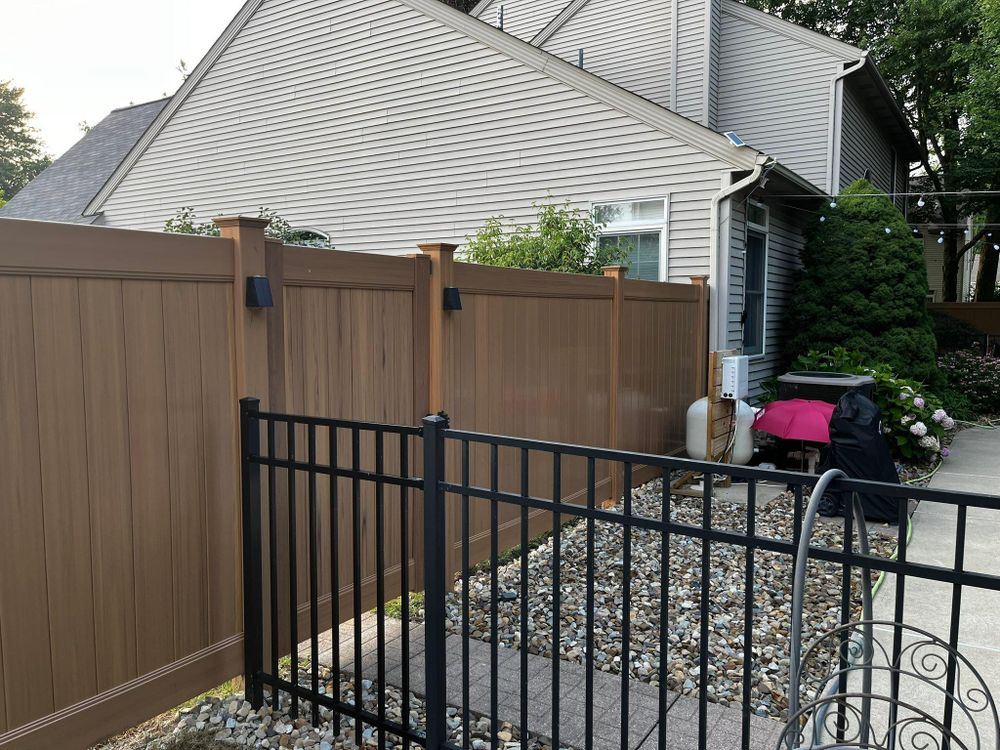 All Photos for Castle Fence and Deck LLC in Medina, OH