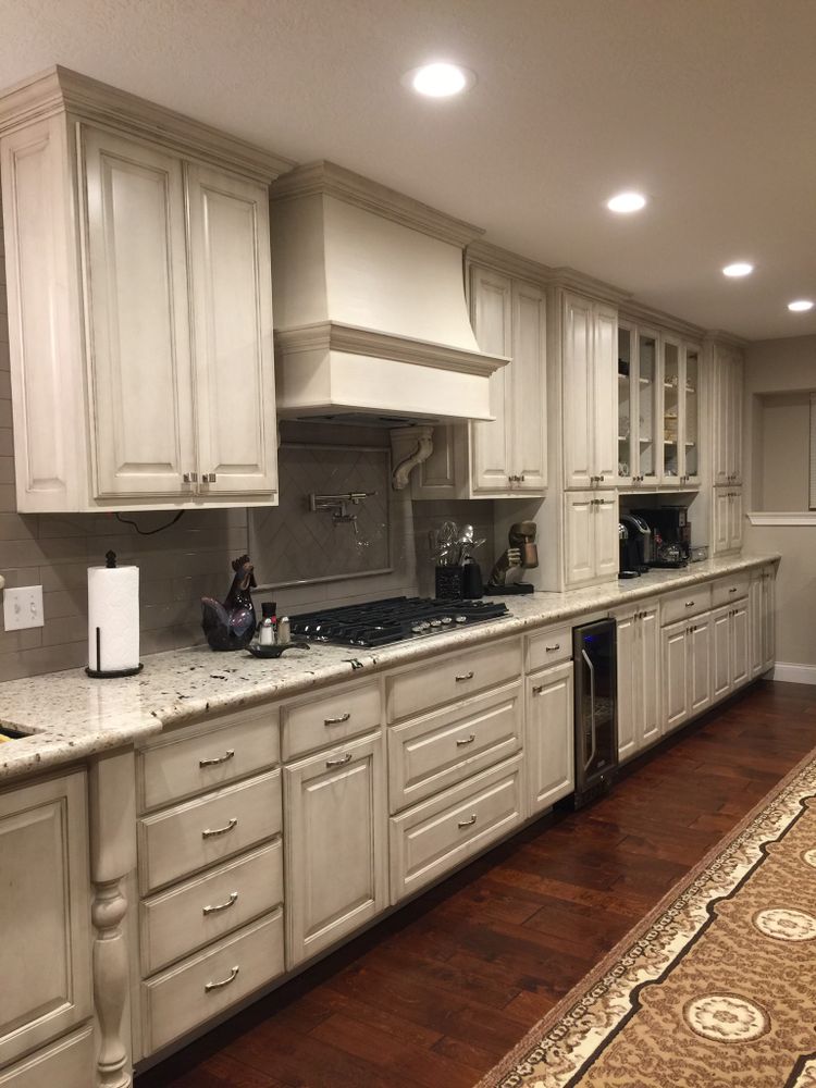 Transform your kitchen into a functional and stylish space with our expert renovation service. From custom cabinets to modern appliances, we'll bring your dream kitchen to life with quality craftsmanship. for Mason's Quality Construction Company in Texas City, TX