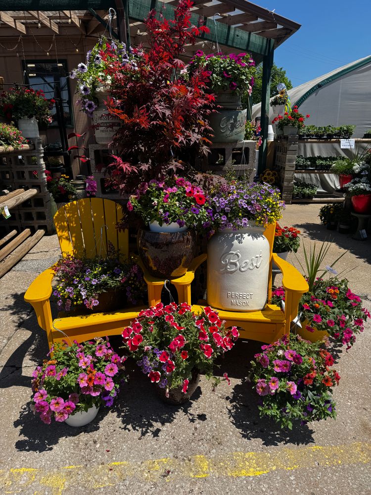 All Photos for Mayfield Landscaping in Staunton, IL