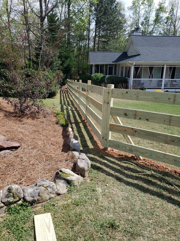 Fences for Everest Fencing in Cartersville,  GA