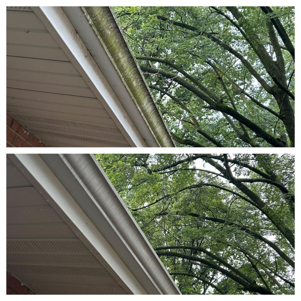 Home Softwash for J&J Power Washing and Gutter Cleaning in Sycamore, IL