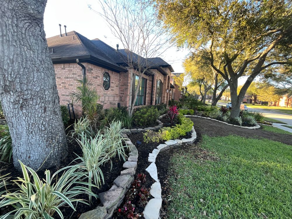 All Photos for Garza Lawncare & Tree Service in Pearland, TX