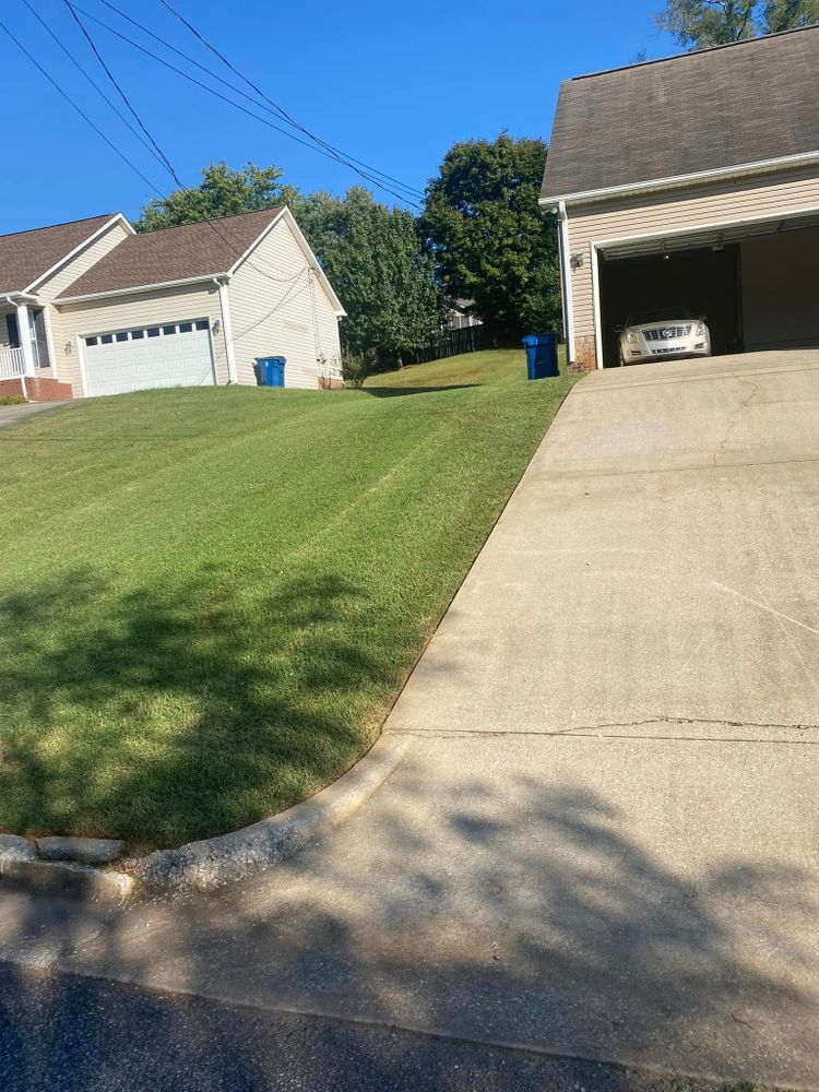 Lawn Care for I&J MicroMegas Lawncare LLC in Jacksonville, AL