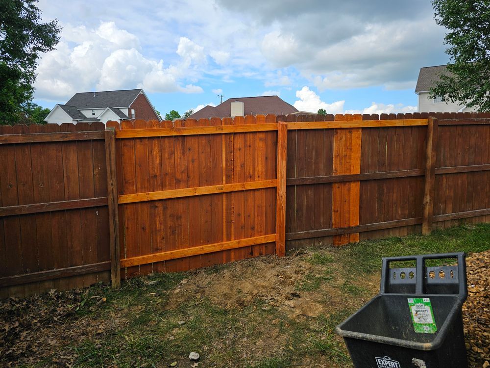 Privacy Fencing Repair for Lawnscapers TN in White House, TN