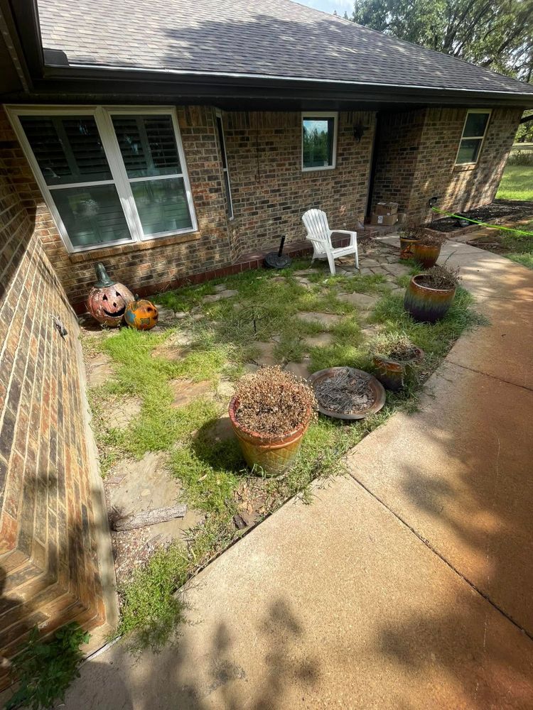 Our Weed Extraction service offers professional removal of invasive plants, ensuring your landscape thrives. Our expertise includes understanding "excavation meaning" to provide efficient and thorough elimination from root to surface. for Rustic Root in Stephenville, TX