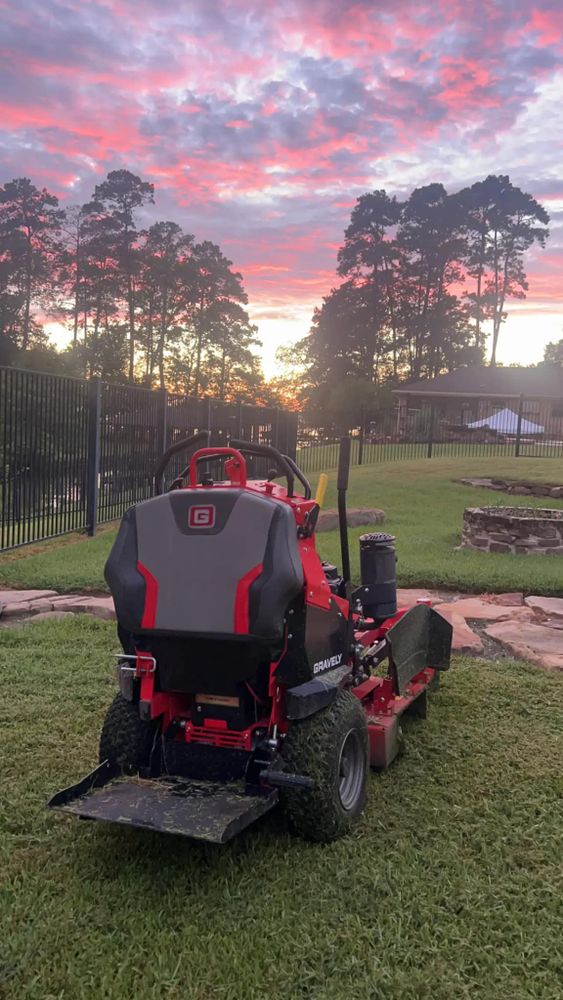 Casey's Lawn Service team in Houston, TX - people or person