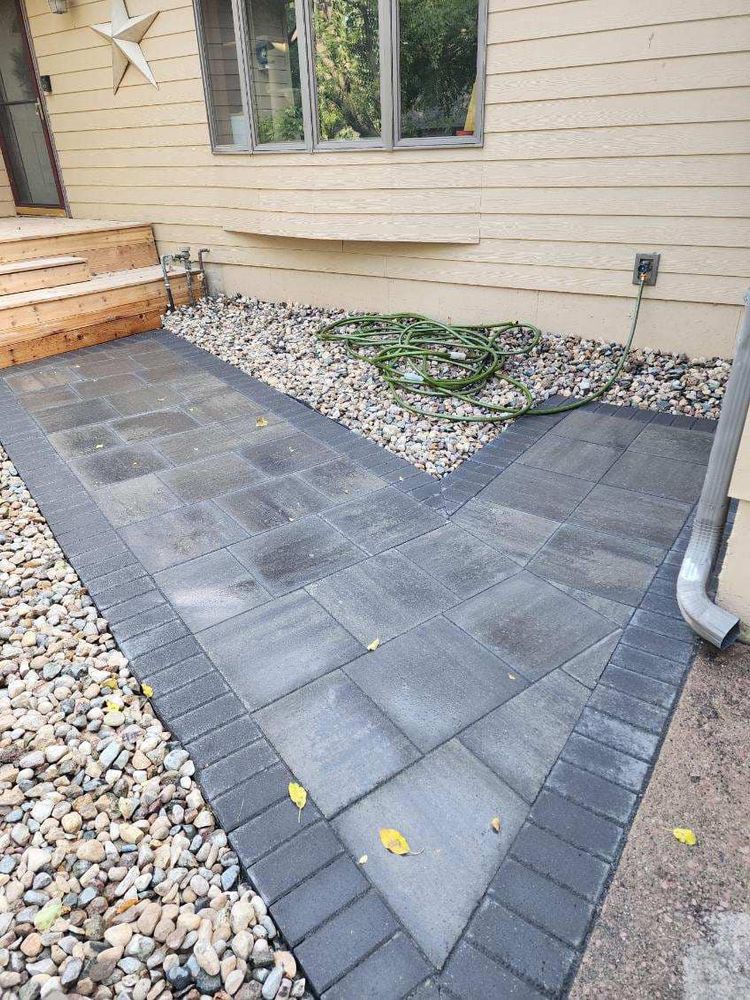 Hardscaping for Ramos Universal Landscaping in Sioux Falls, SD