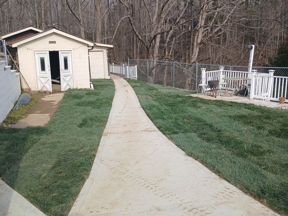 All Photos for Lafollette Mulch, Stone and Lawn Care in La Follette, TN