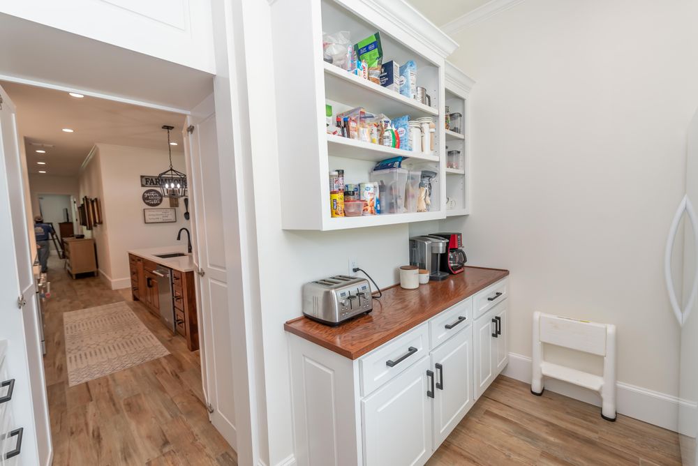 All Photos for Neely Construction & Design LLC in Chandler, TX