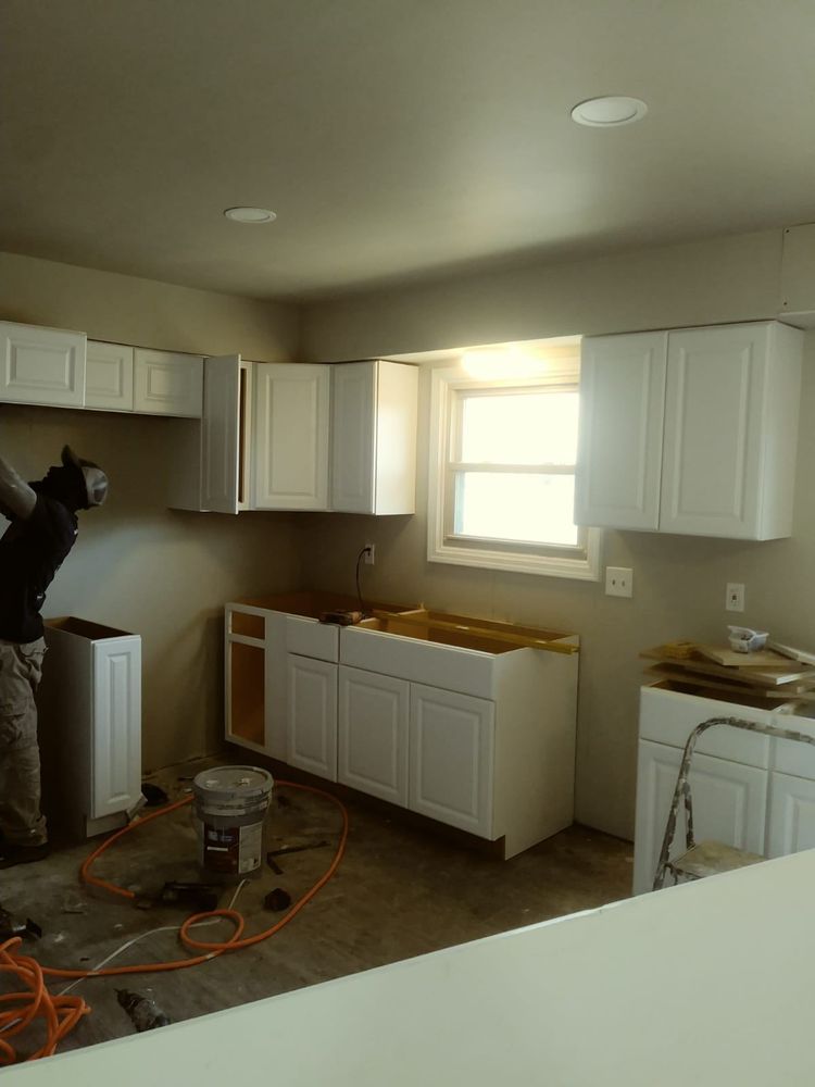 Transform your outdated kitchen into a modern and functional space with our expert Kitchen Renovation service. From new countertops to updated appliances, we'll help bring your dream kitchen to life. for Solomon Brothers in Detroit, MI