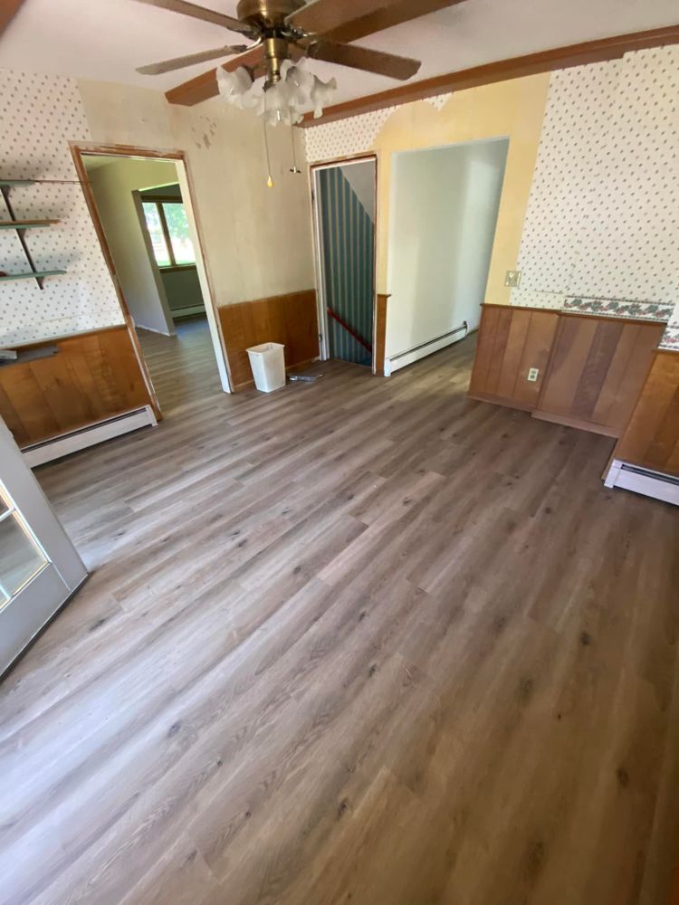 Upgrade your home with our premium vinyl flooring solutions, offering durability, style, and easy maintenance. Perfect for any room, our expert installation ensures a seamless finish to elevate your space. for Tile Visions in Findlay, OH