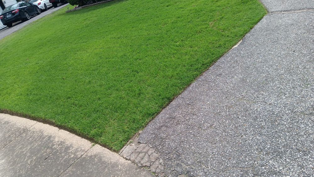 Landscaping for Big Guy's Lawn Care & Landscaping Services in Memphis, TN