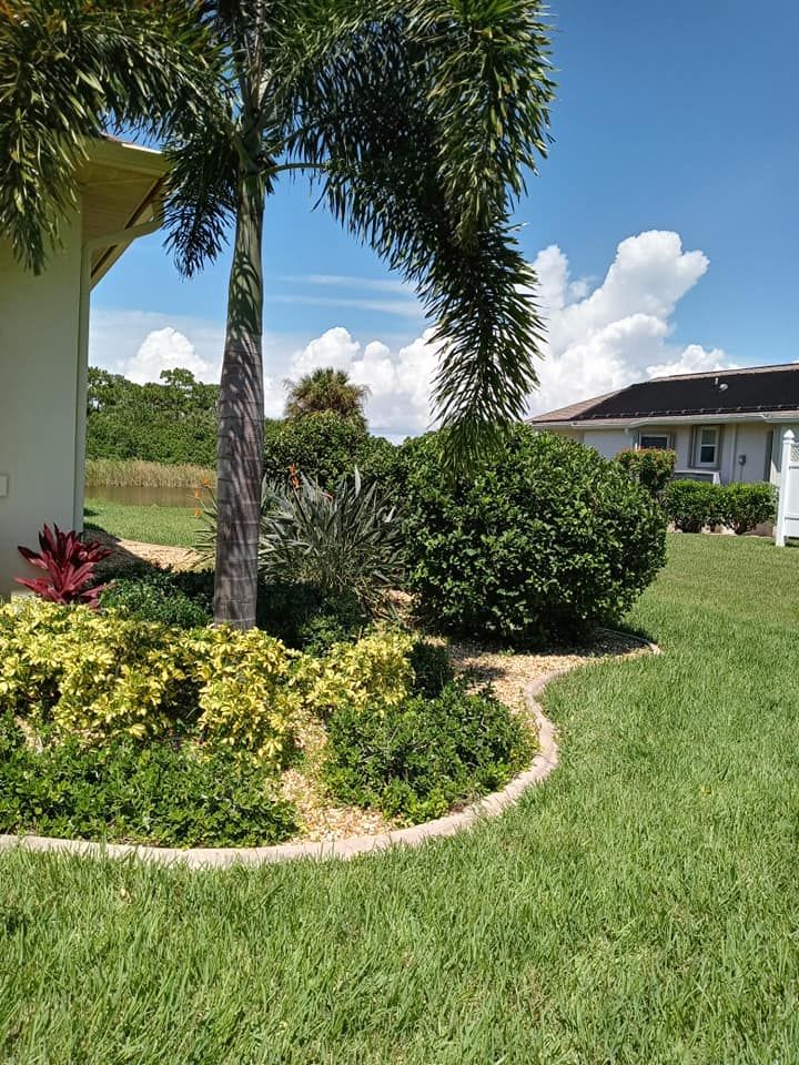 Landscaping for Unity Maintenance & More LLC in Englewood, FL