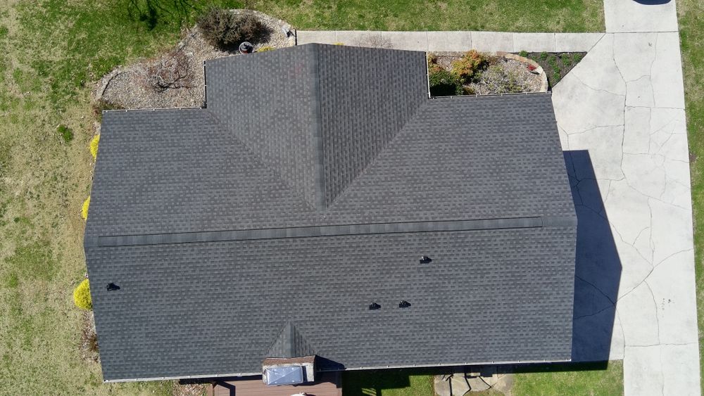 Shingle Roofs for Rock Star Roofing LLC  in Dandridge,  TN
