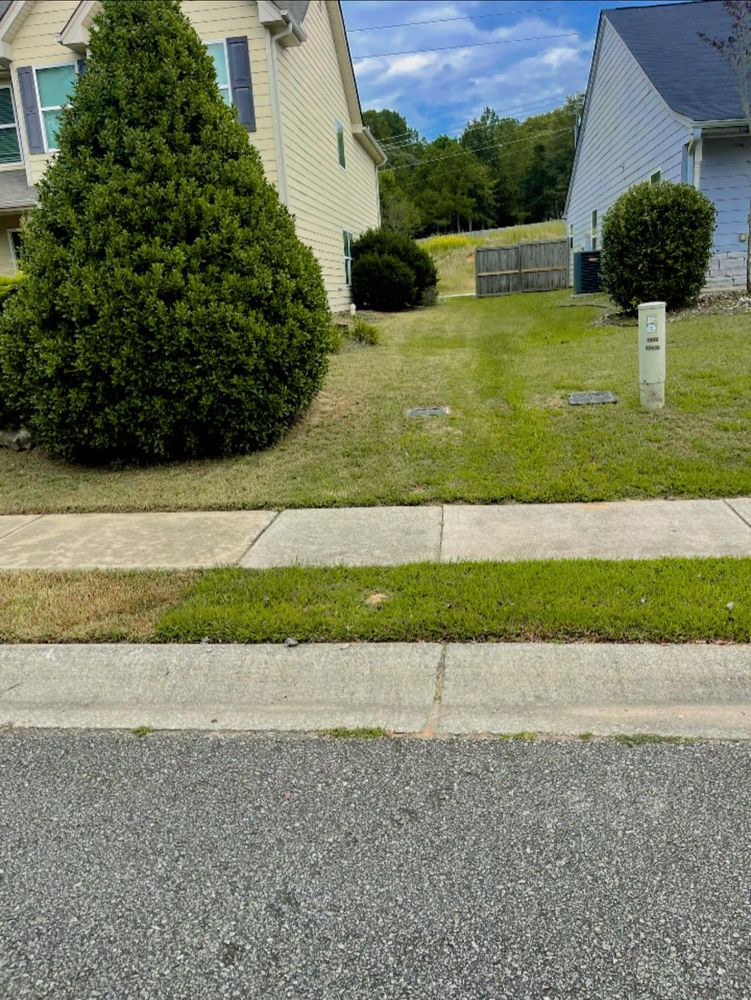 All Photos for Clark's Cuts Lawn Care in Lilburn, GA